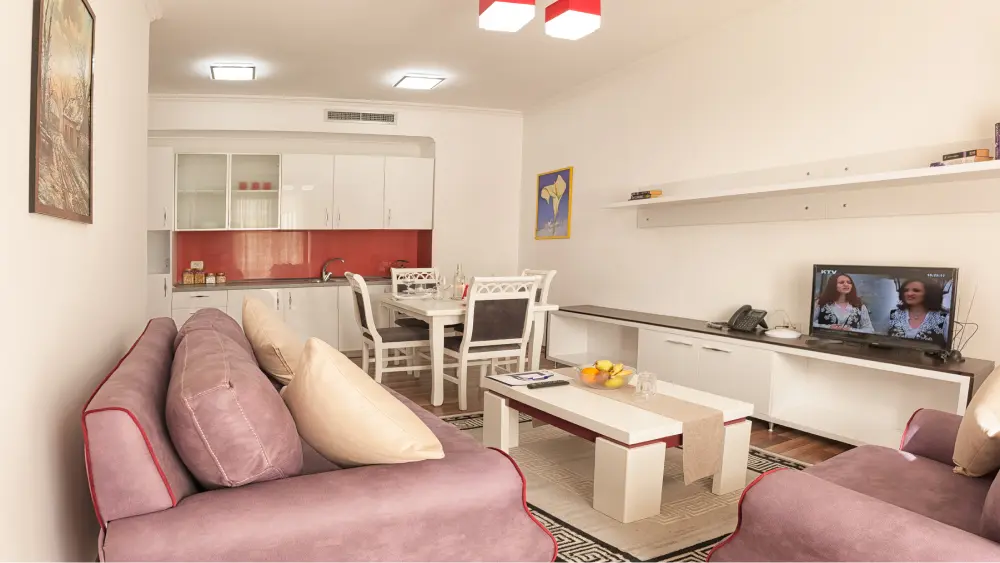 /images/gallery/accommodation-1.webp /images/gallery/accommodation-1.webp