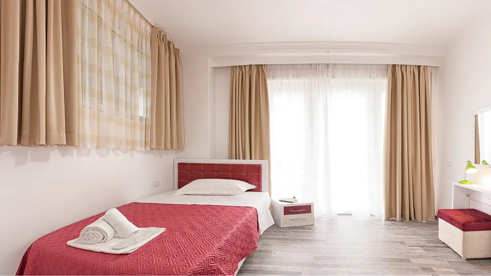 /images/gallery/accommodation-20.webp /images/gallery/accommodation-20.webp